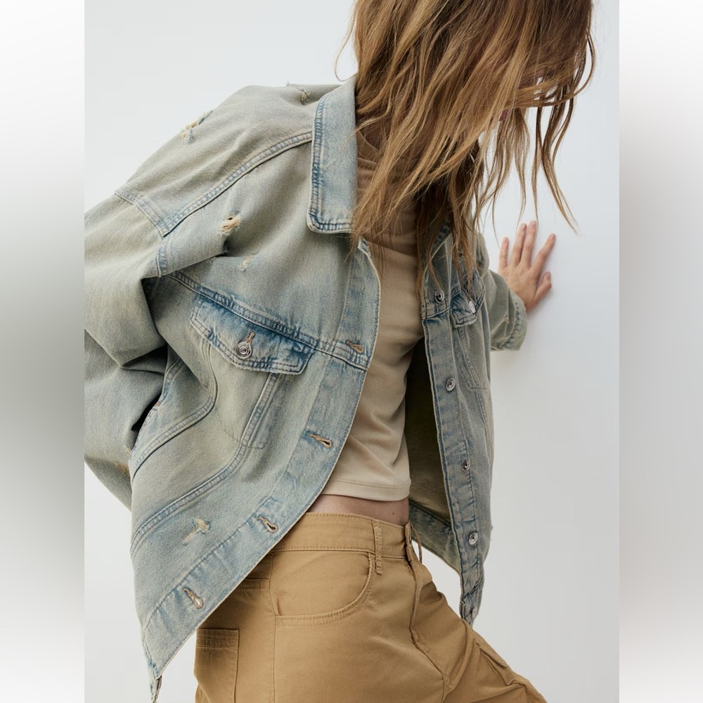 H&M Oversized Distressed Denim Jacket - Picture 2 of 5